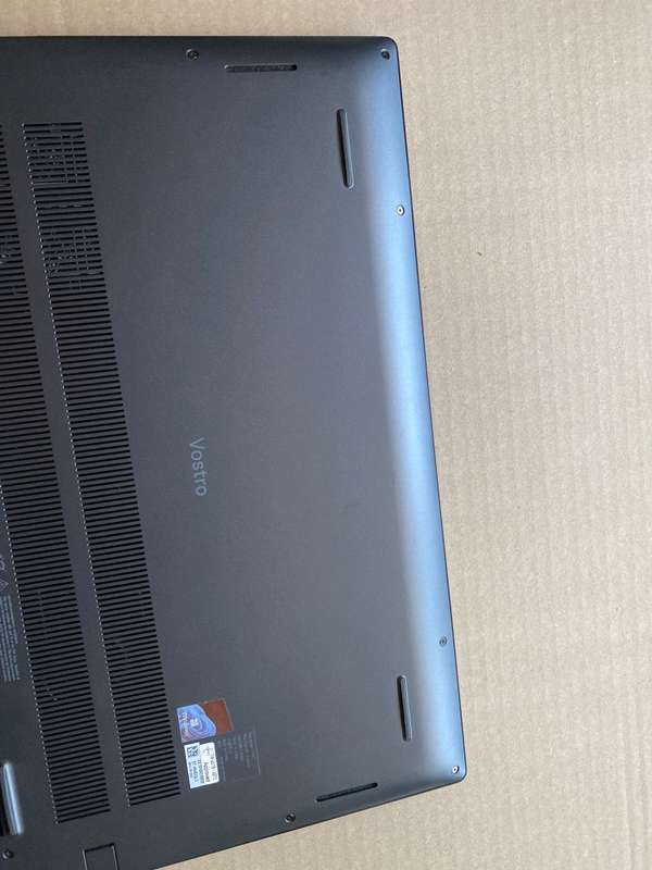 11TH GEN *INTEL IRIS Xe GRAPHICS * DELL VOSTRO 15 5510*CORE i5-11320H*3.20GHZ*8 GB RAM*256 GB SSD
